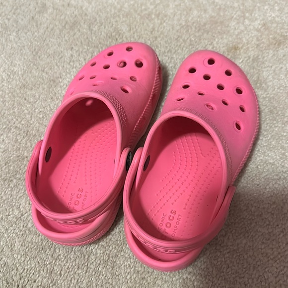 Toddler Crocs 🩷 - Picture 4 of 6